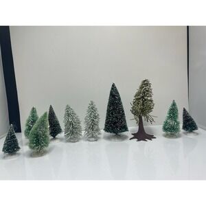 Christmas Tree Lot Of‎ 10 Assorted Village Accessory With Snow